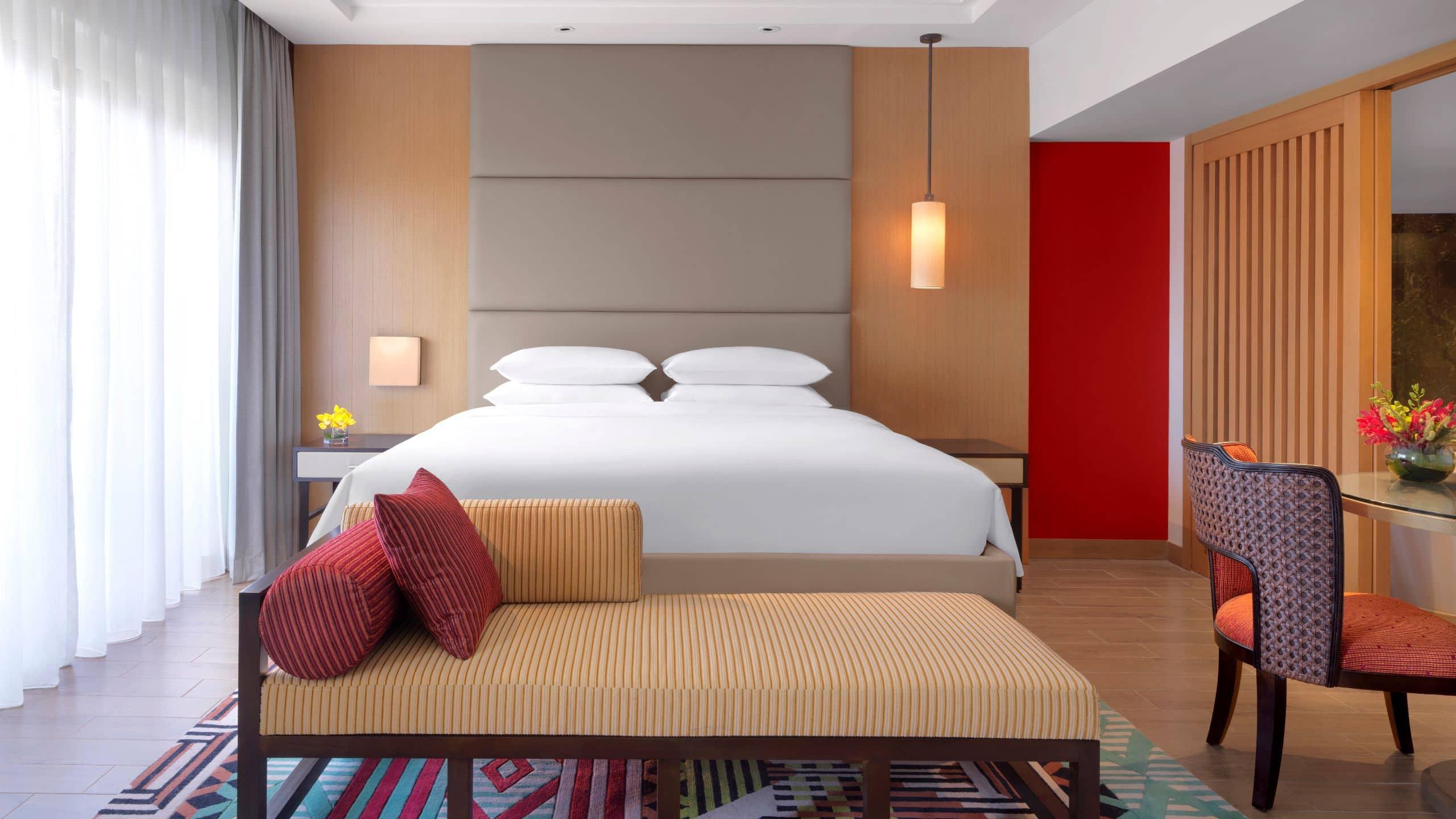 Hyatt Regency Kuantan Resort Екстериор снимка A bedroom at the hotel