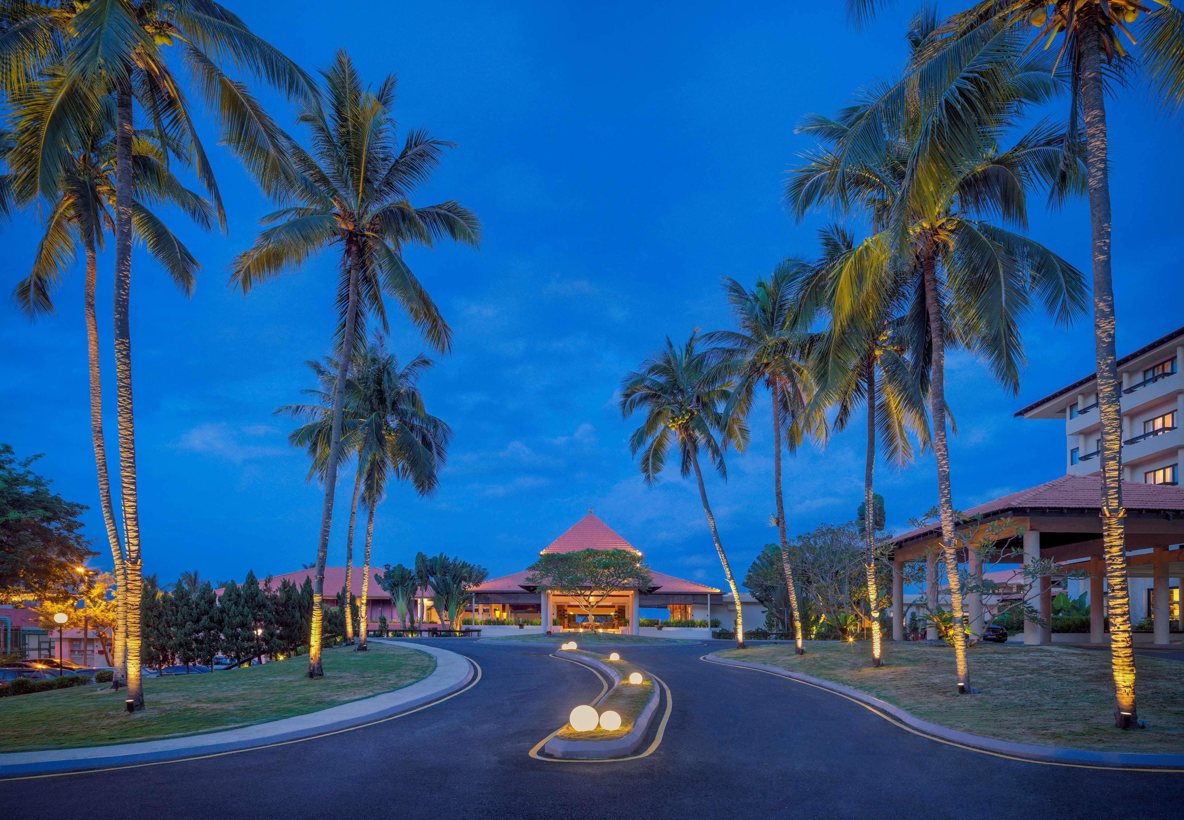Hyatt Regency Kuantan Resort Екстериор снимка The Royal Paradise Hotel and Spa