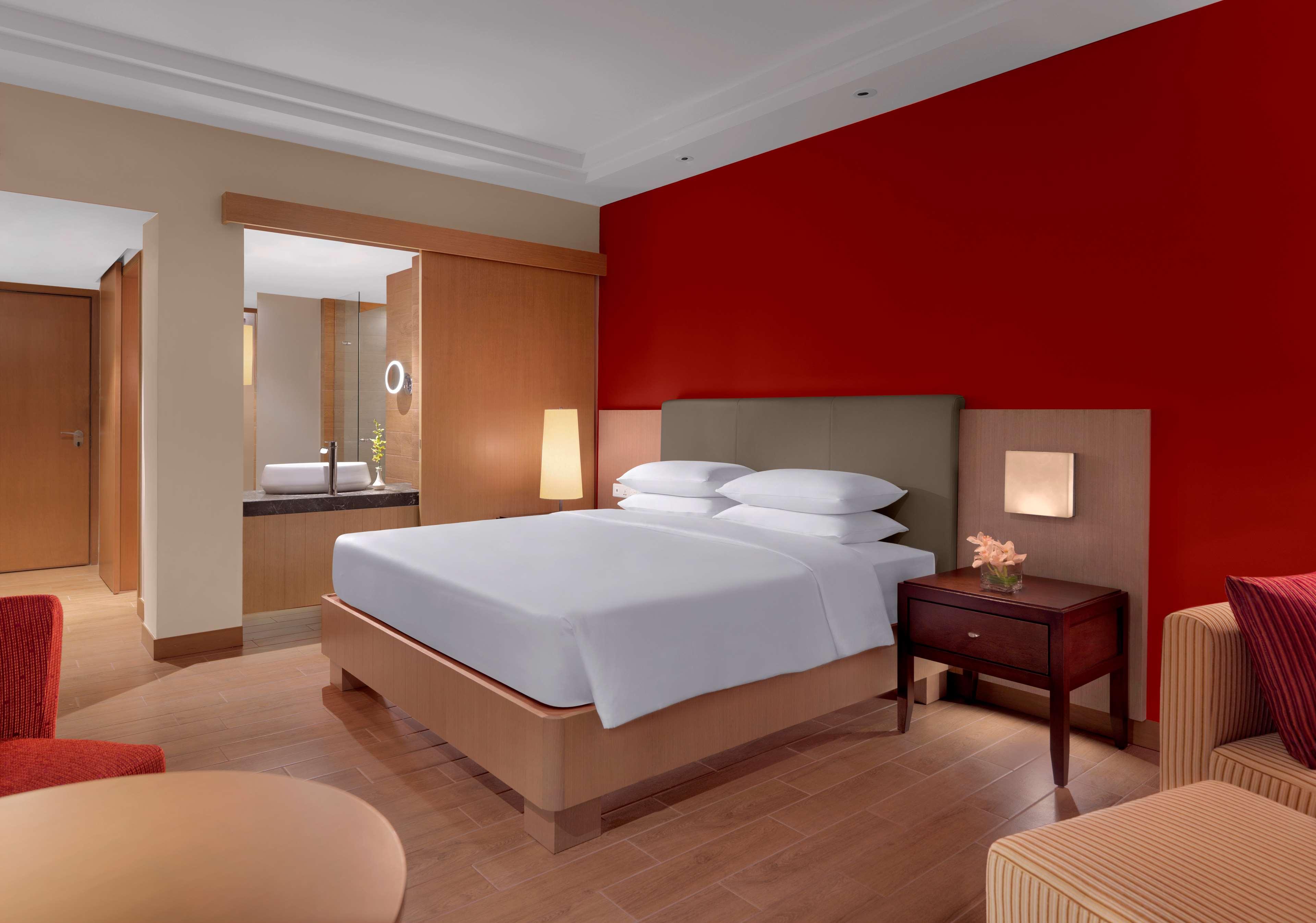 Hyatt Regency Kuantan Resort Екстериор снимка A room at the hotel